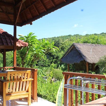 Bamboo Bungalow Jungle View Batununggul Kültér fotó