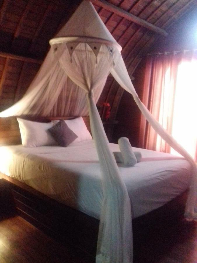 Bamboo Bungalow Jungle View Batununggul Kültér fotó